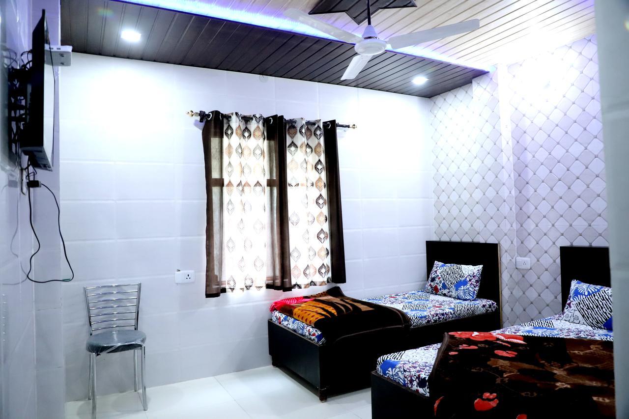 Asha Bnb Amritsar Esterno foto